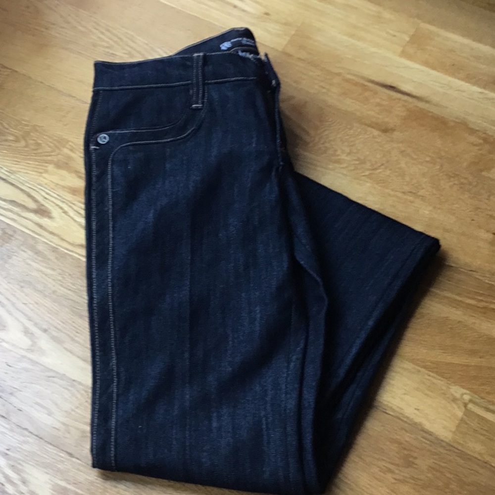 Rock & Republic Dark Wash Jeans, size 26. Women’s